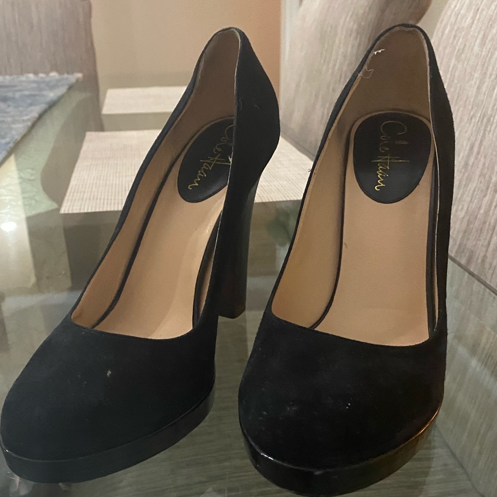 Like new Cole Haan size 8 Black Heels